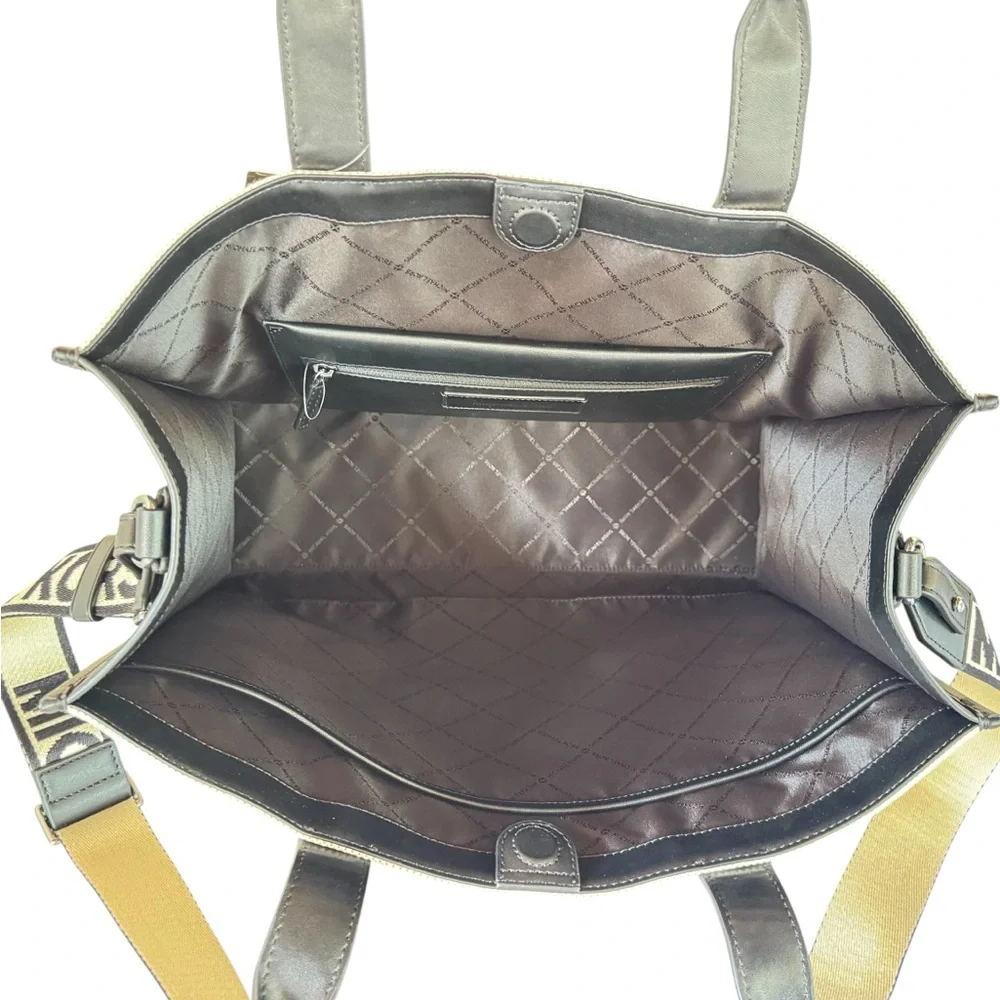 Michael Kors Cooper XL Commuter Structure d Tote Shoulder Bag Natural/Black